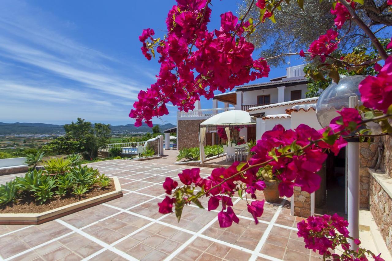 Paris Villa San Antonio Abad